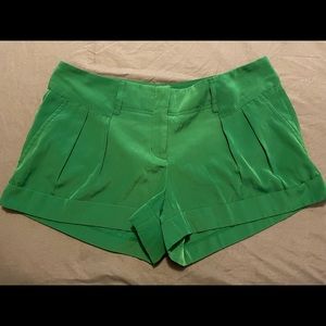Green express shorts